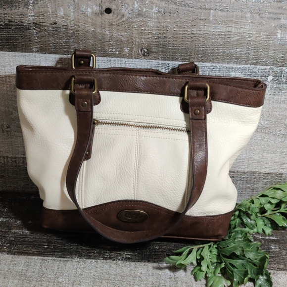 b.o.c. Handbags - BOC born leather cream & chestnut tote w power pak